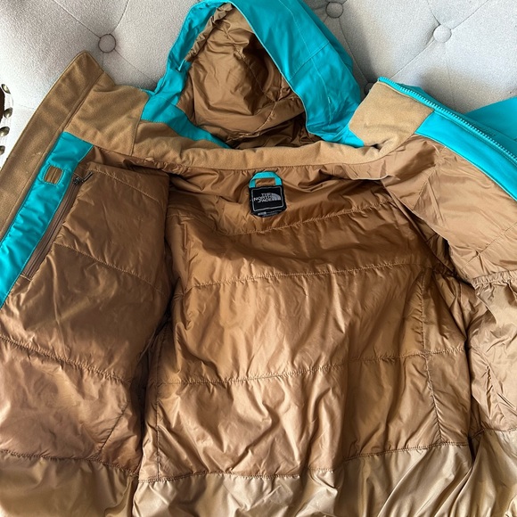 COPY - Women’s Northface winter jacket - Picture 5 of 8